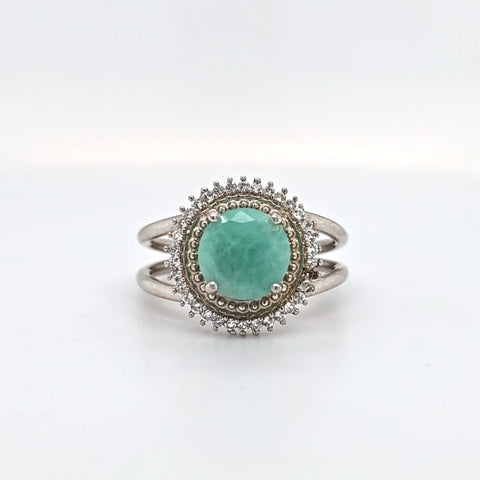 SS Emerald & w topaz ring